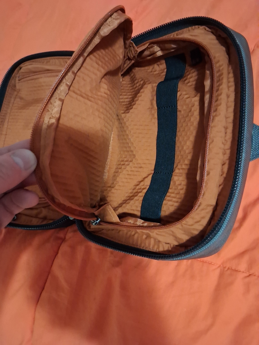 Tumi Camouflage Hanging Toiletry Travel Bag Ballistic Nylon - Picture 6 of 7